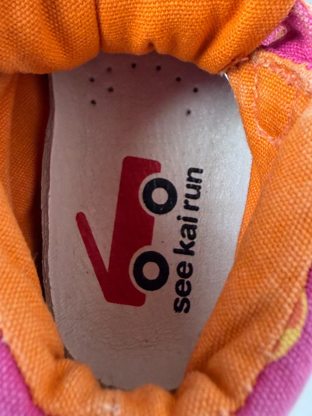 See Kai Run Mo Sneaker Baby Toddler Size 5 Oranges Pink Orange Sneakers